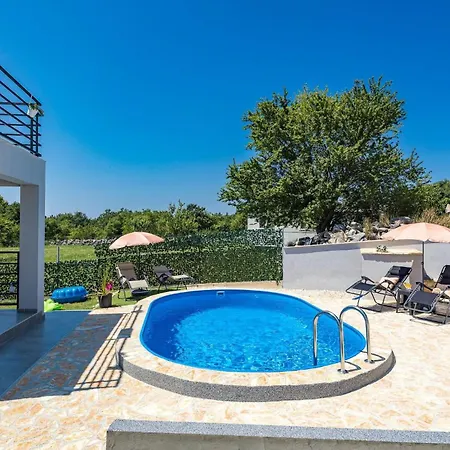 Jakov Villa Baderna