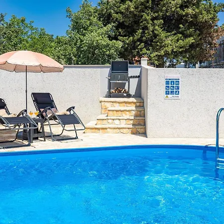 Villa Jakov Baderna